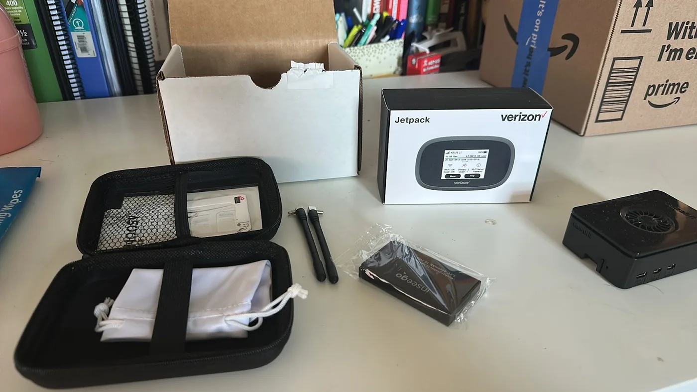Unboxing the Verizon mobile hotspot